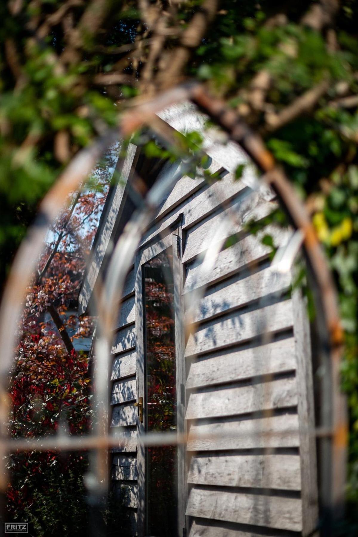 The Tool Shed Nestled In Idyllic Countryside Βίλα Linchmere Εξωτερικό φωτογραφία